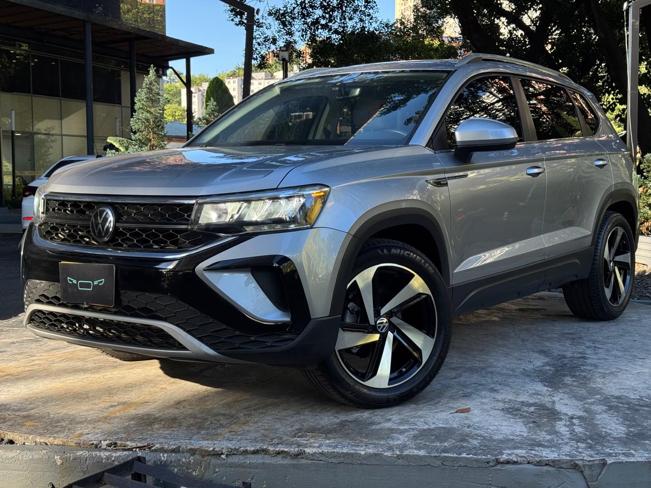 Volkswagen Taos Comfortline 2024