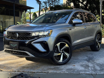 Volkswagen Taos Comfortline 2024