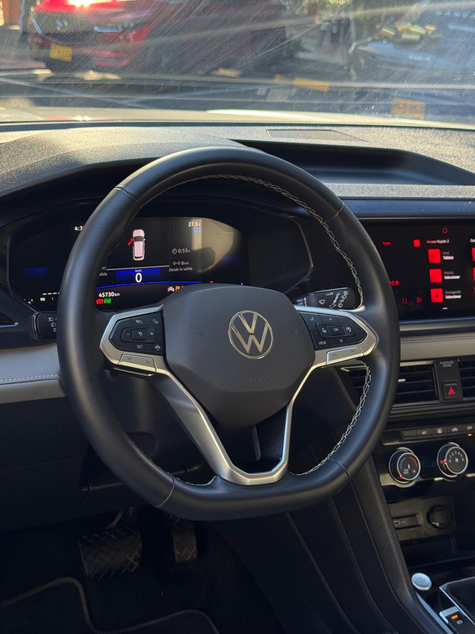Volkswagen Taos Comfortline 2024