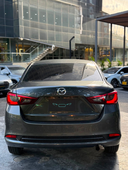 Mazda 2 Touring Sedan 2023