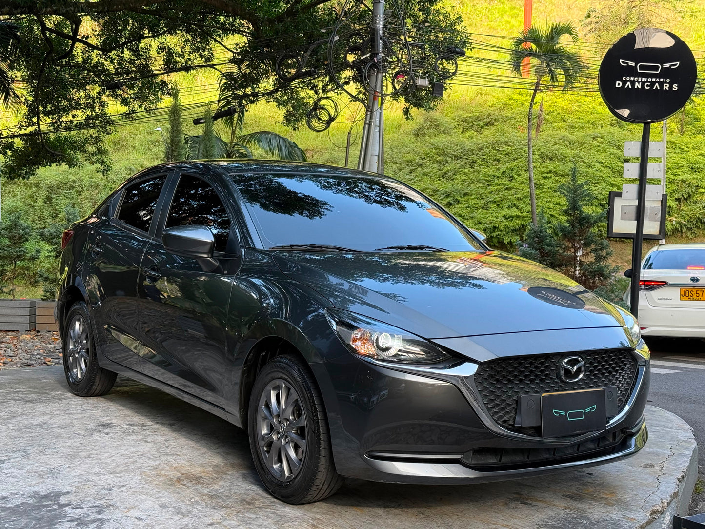 Mazda 2 Touring Sedan 2023