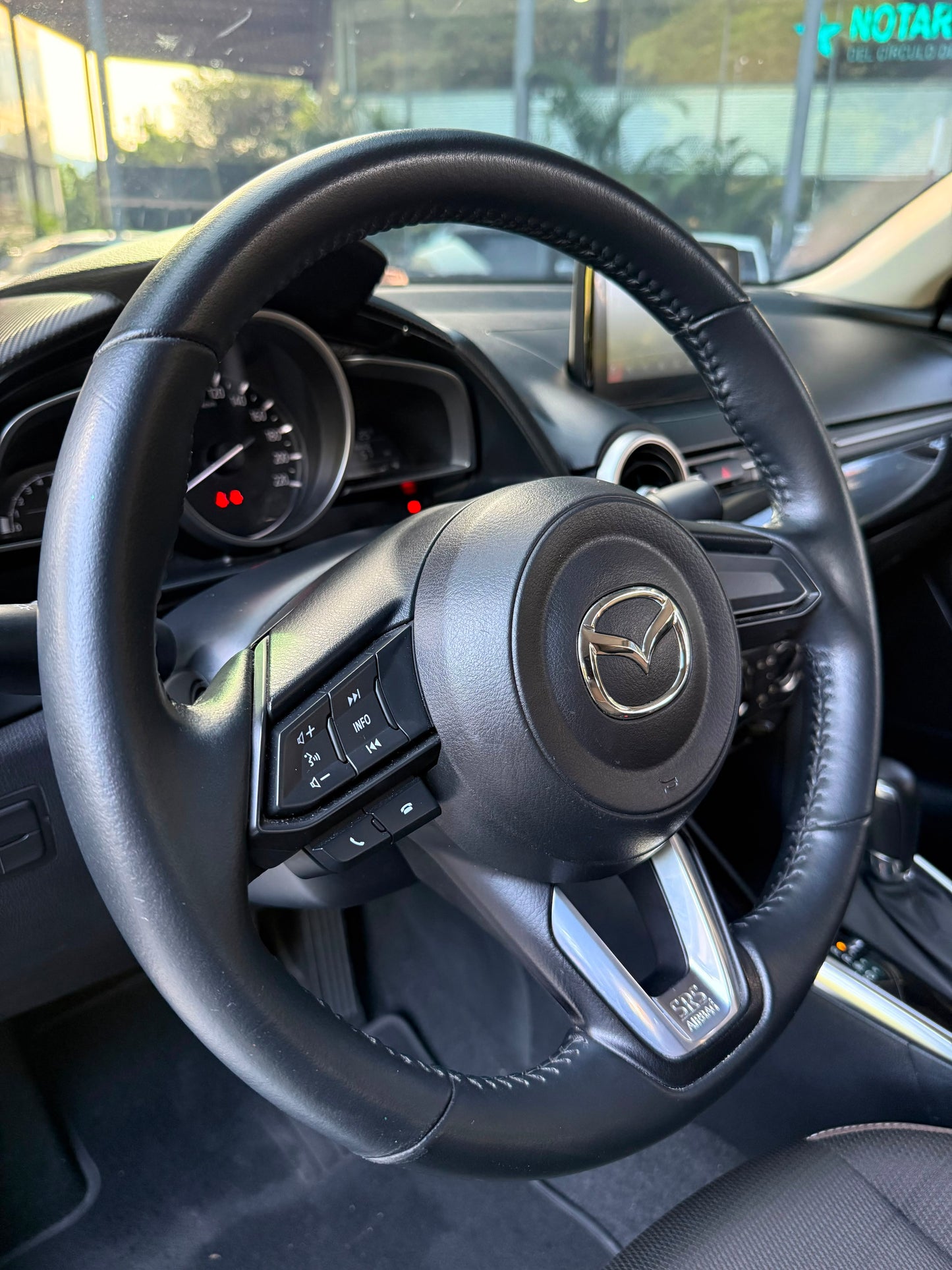 Mazda 2 Touring Sedan 2023