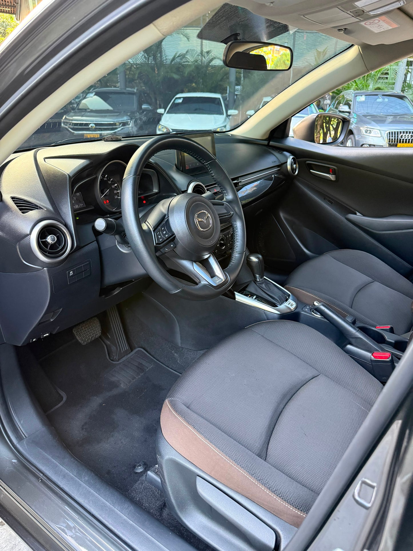 Mazda 2 Touring Sedan 2023