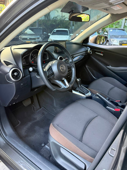 Mazda 2 Touring Sedan 2023