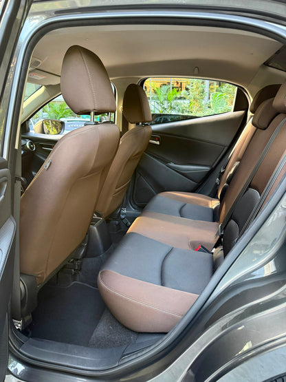 Mazda 2 Touring Sedan 2023