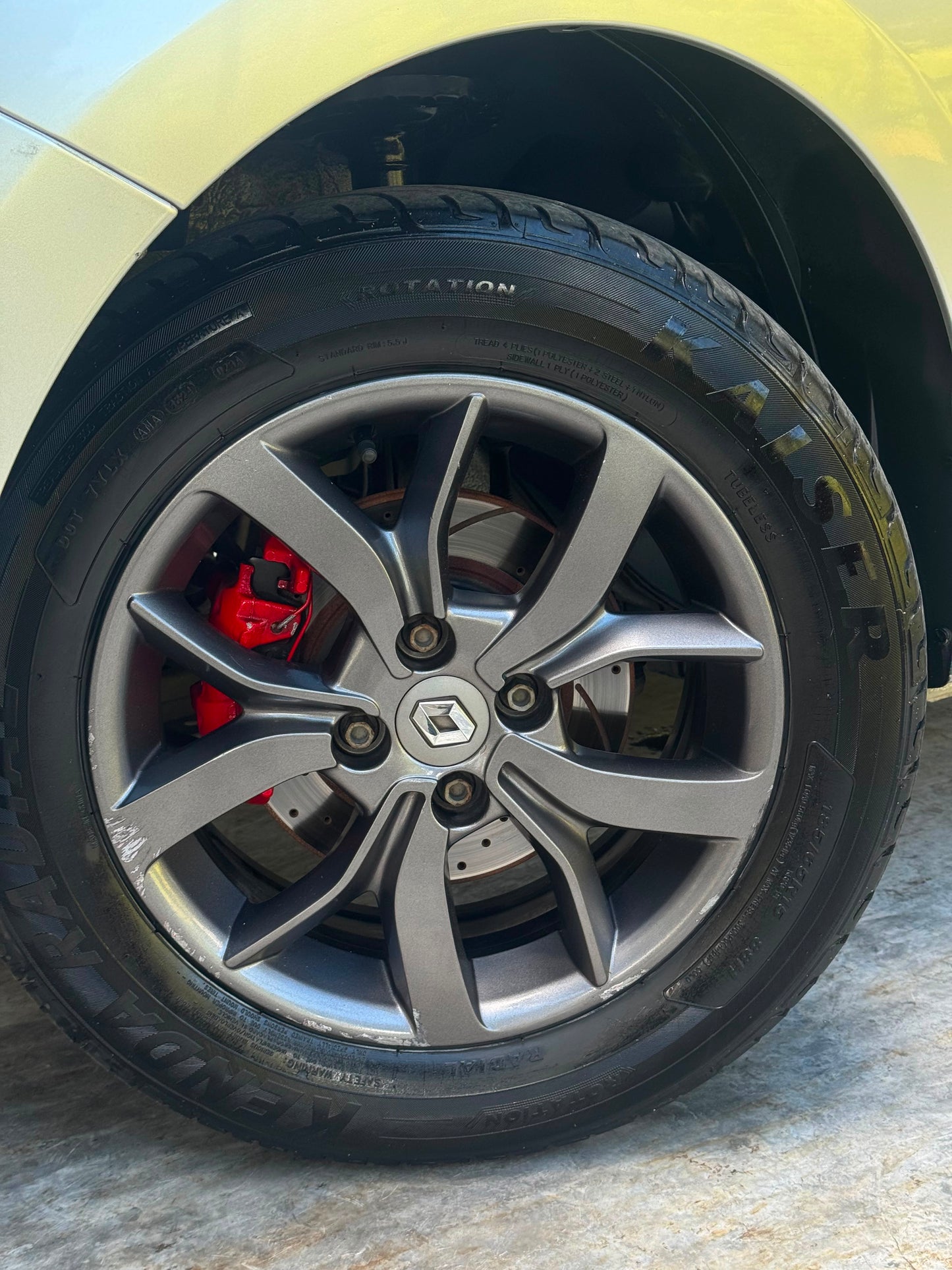 Renault Sandero Polar 2019