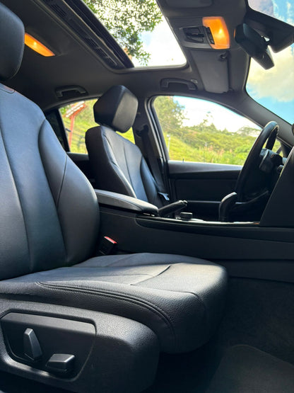 BMW 320i Luxury 2015