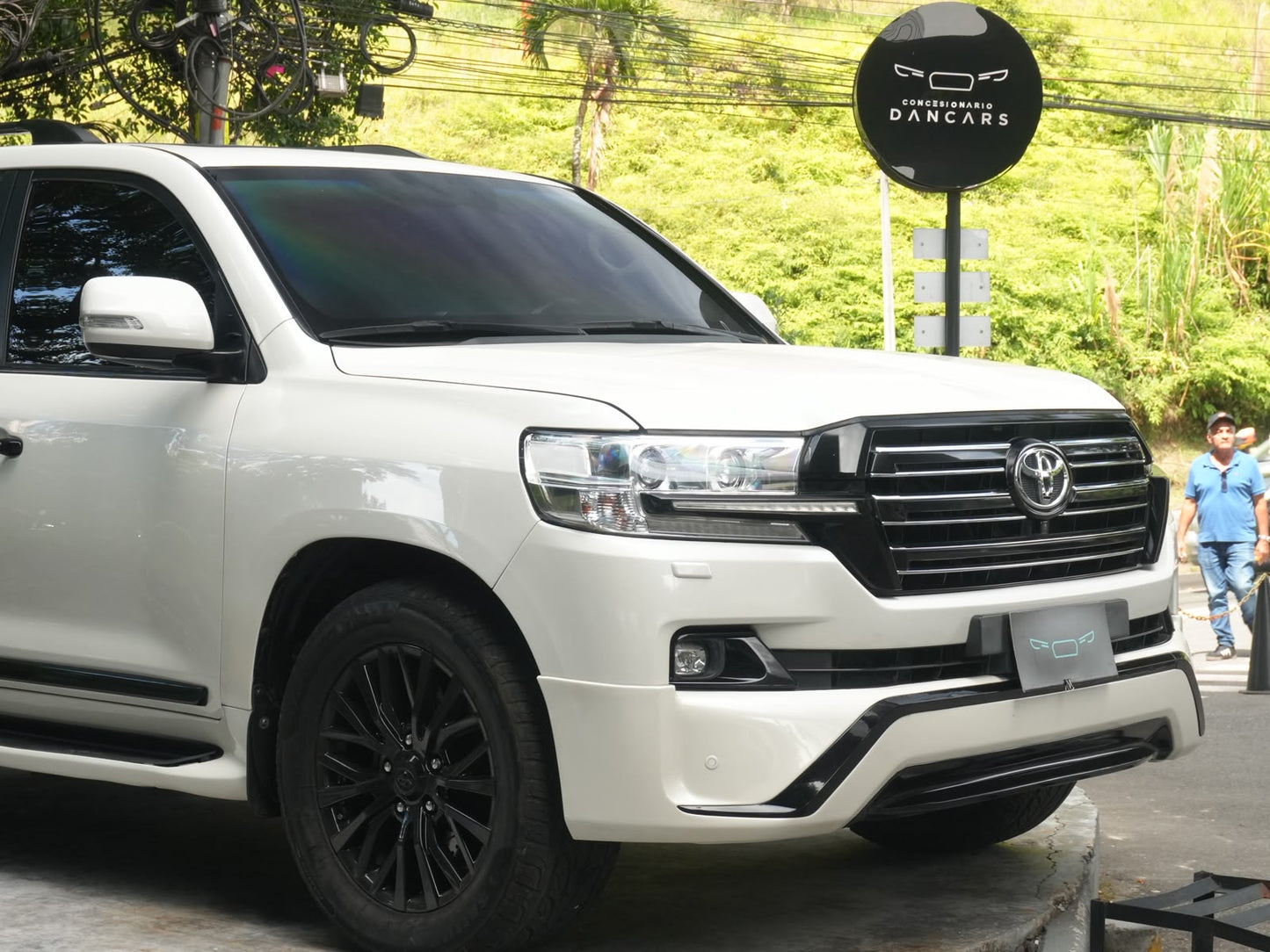 Toyota Land Cruiser 200 2017 Blindaje 2 Plus