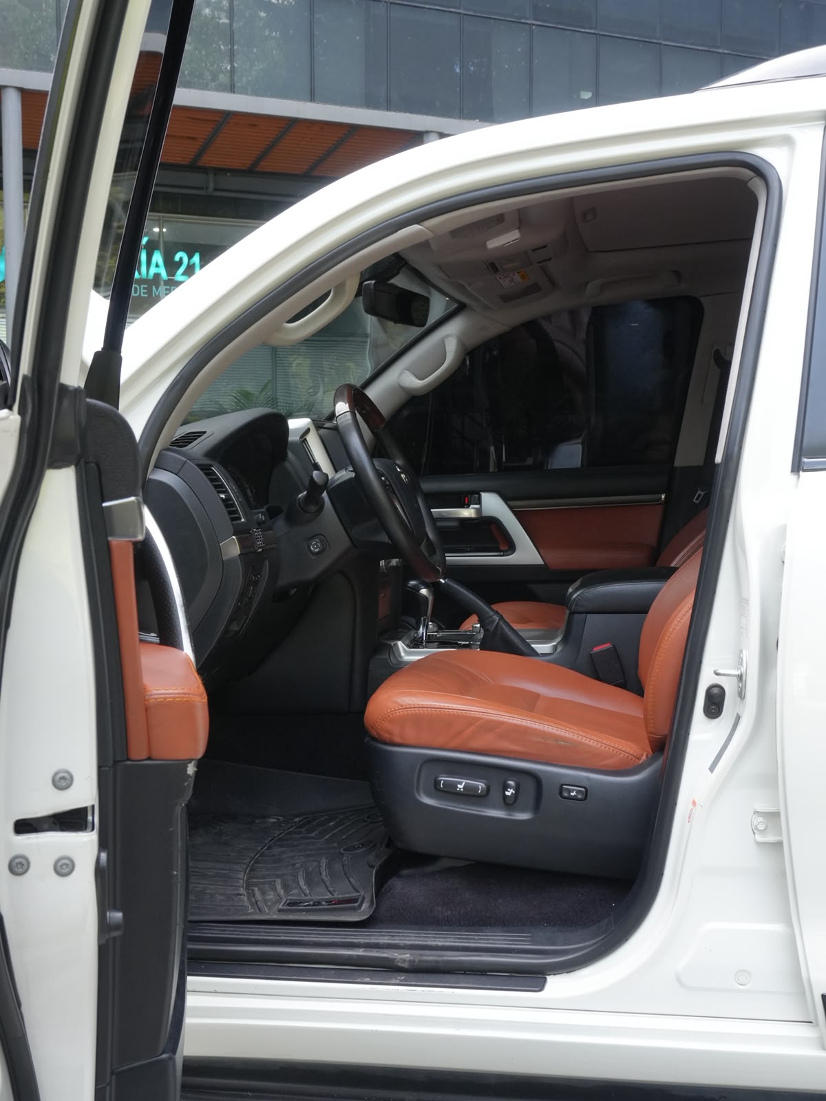 Toyota Land Cruiser 200 2017 Blindaje 2 Plus