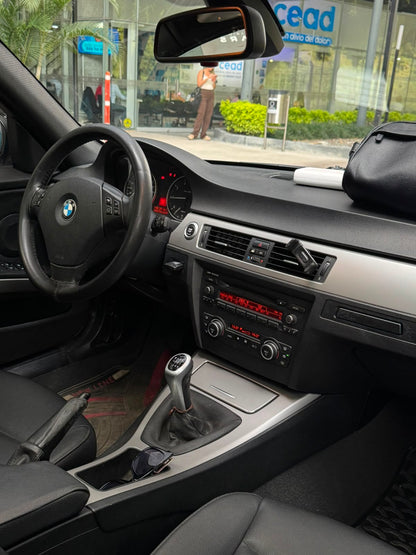 BMW 318I 2009