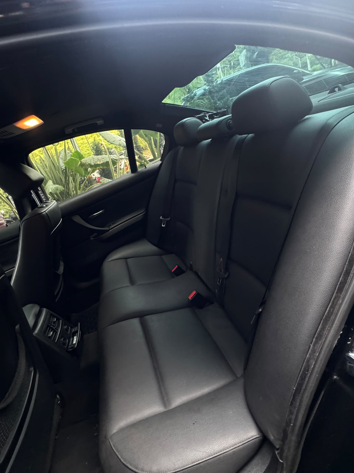 BMW 318I 2009