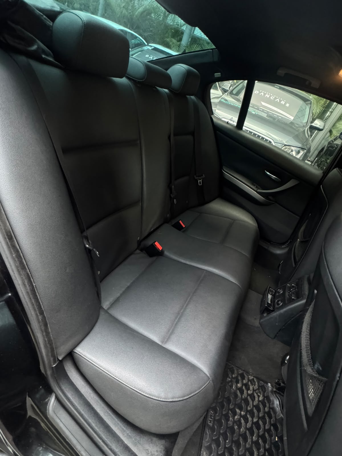 BMW 318I 2009