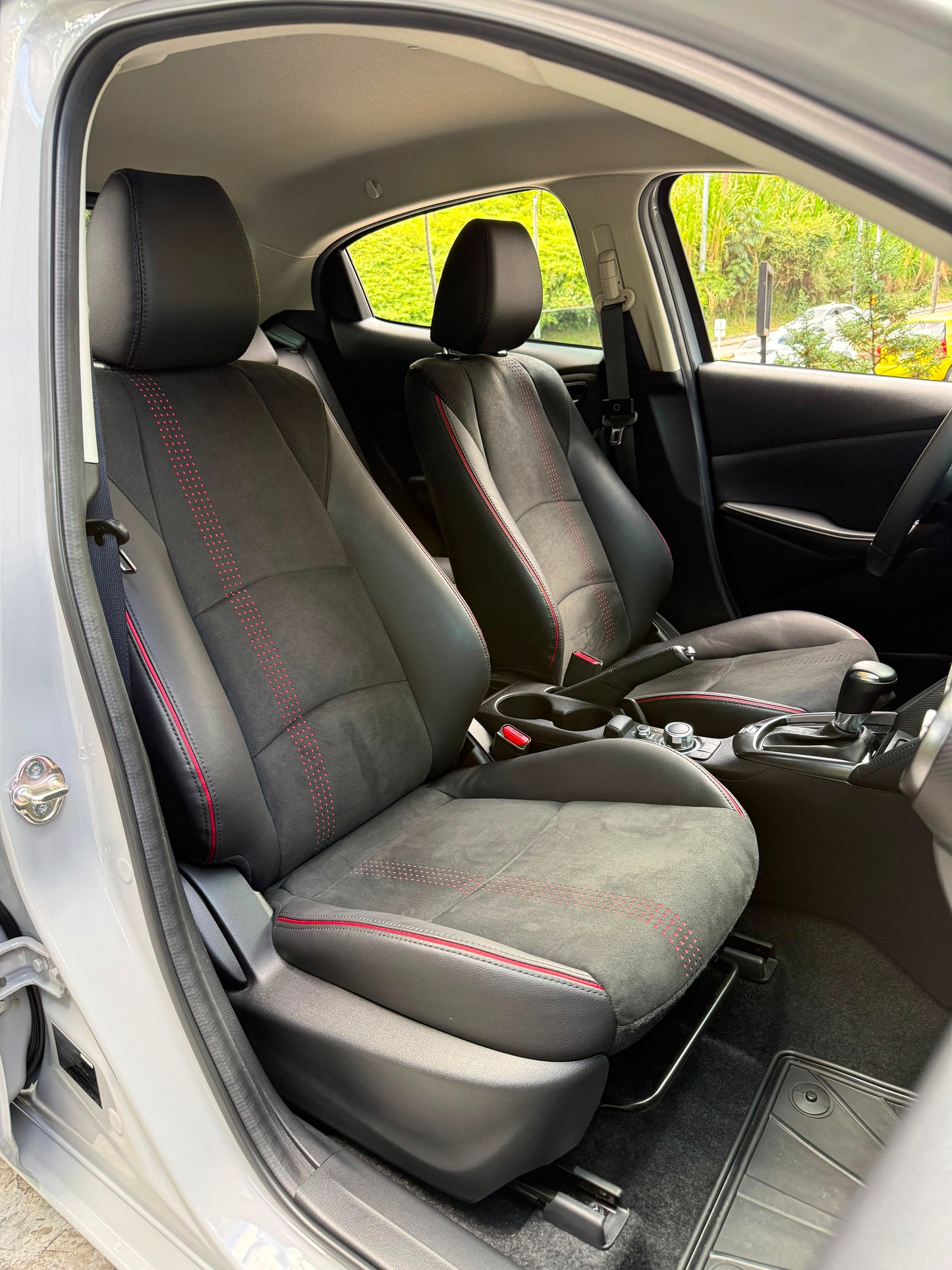 Mazda 2 Grand Touring Lx Carbon Edition 2025