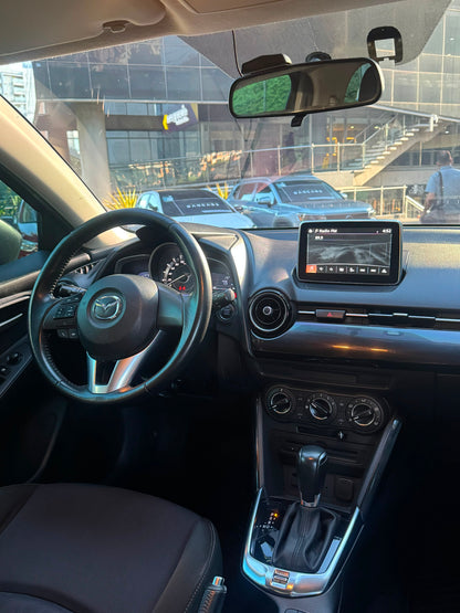 Mazda 2 Touring 2016