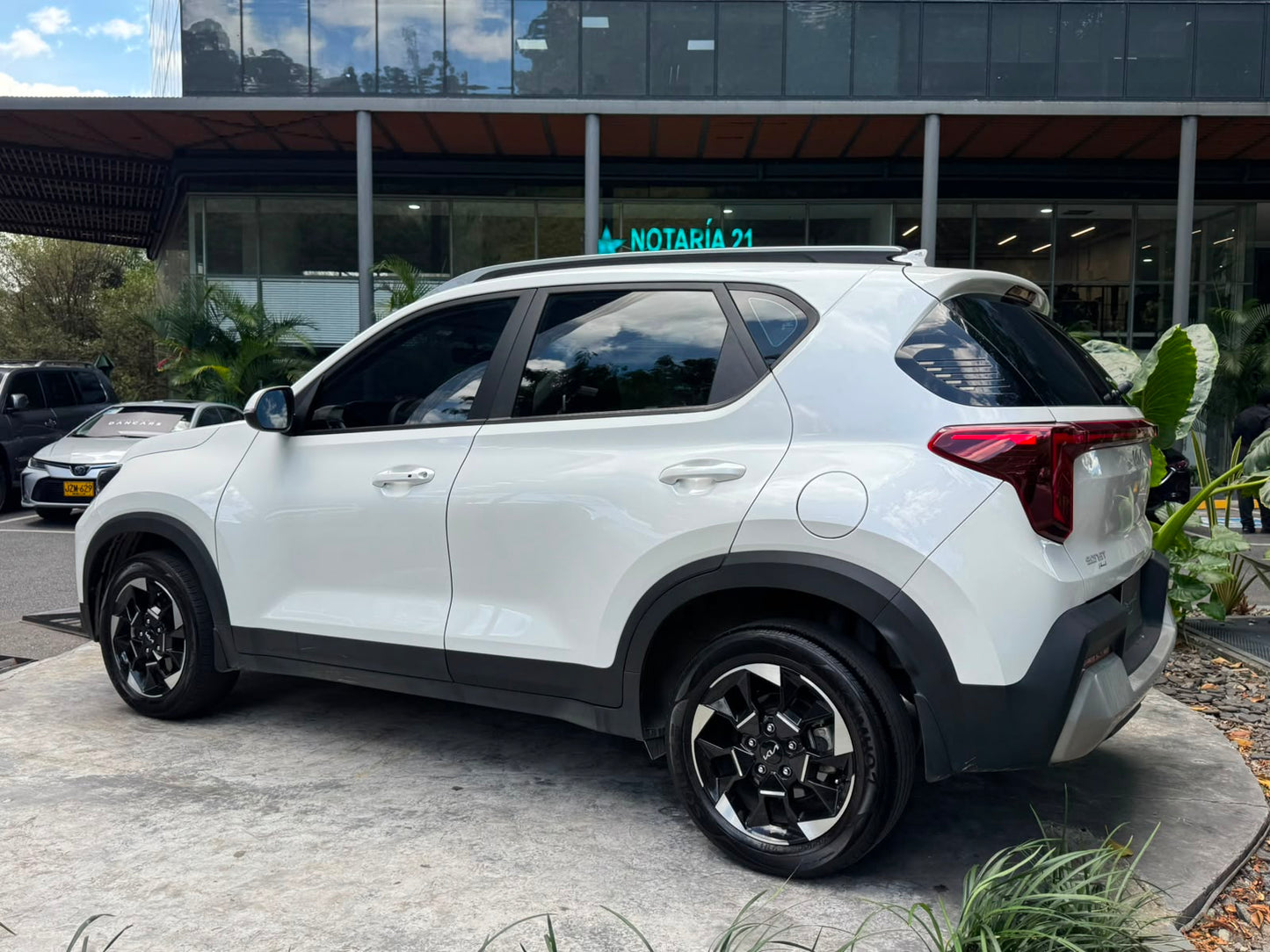 Kia Sonet Vibrant 2025