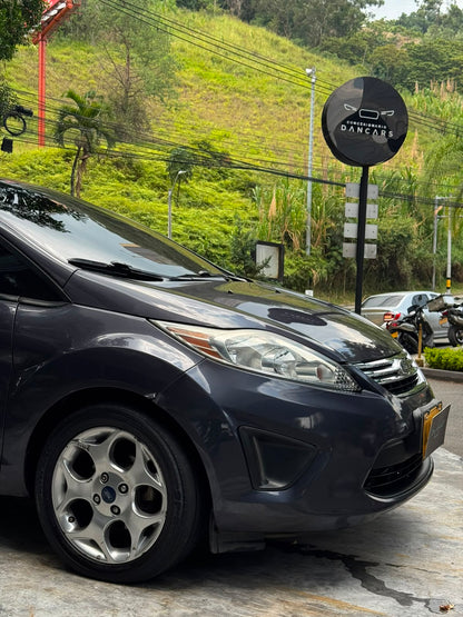 Ford Fiesta Se 2013