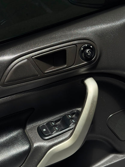 Ford Fiesta Se 2013