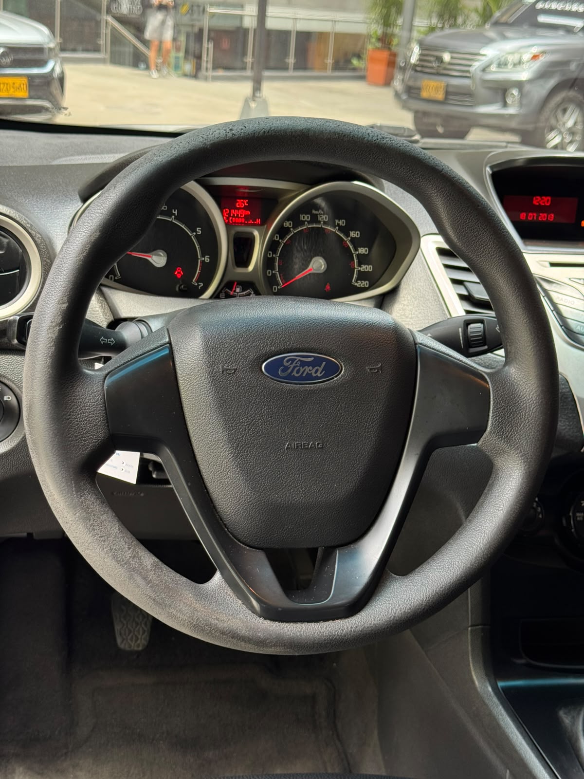 Ford Fiesta Se 2013
