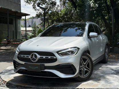 Mercedes Benz GLA200 2022
