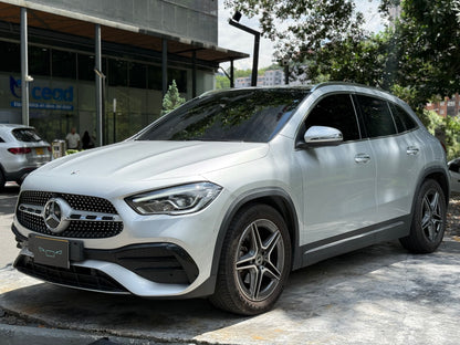 Mercedes Benz GLA200 2022