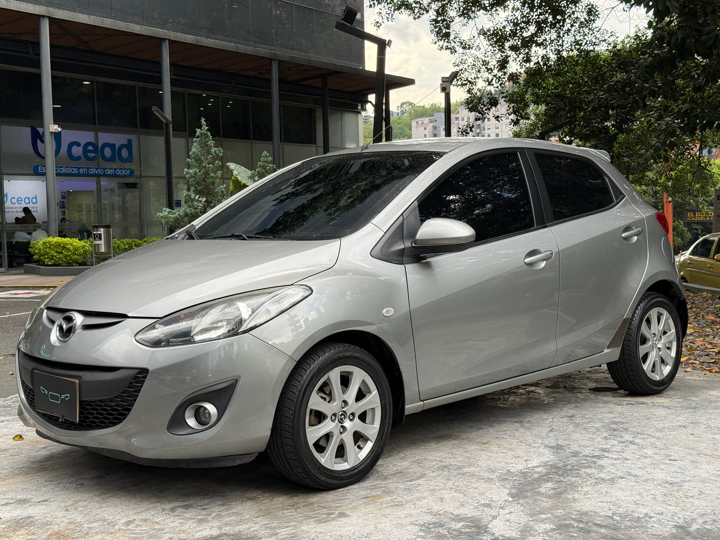 Mazda 2 Hatchback 2013