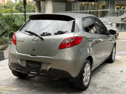 Mazda 2 Hatchback 2013