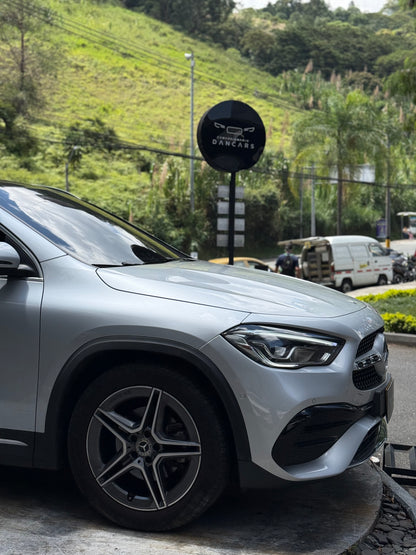 Mercedes Benz GLA200 2022