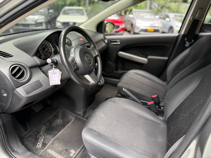 Mazda 2 Hatchback 2013