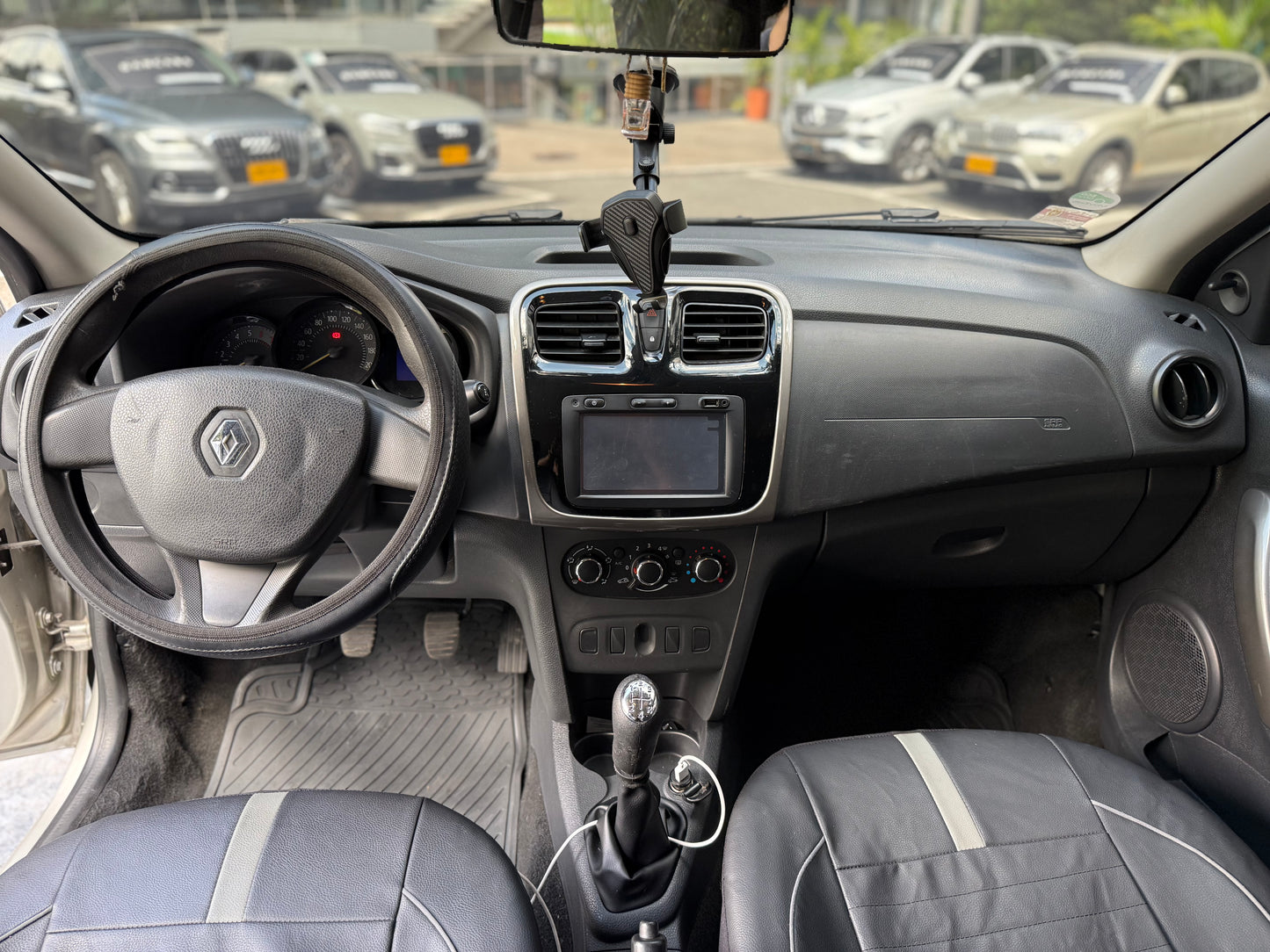 Renault Sandero Expression 2016