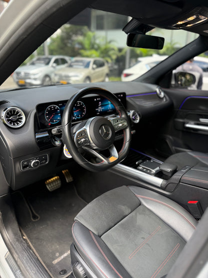 Mercedes Benz GLA200 2022