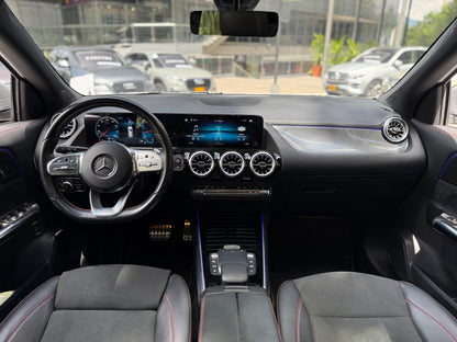 Mercedes Benz GLA200 2022