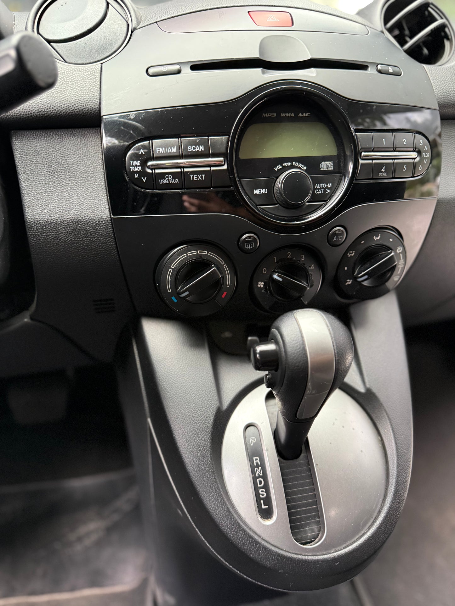 Mazda 2 Hatchback 2013